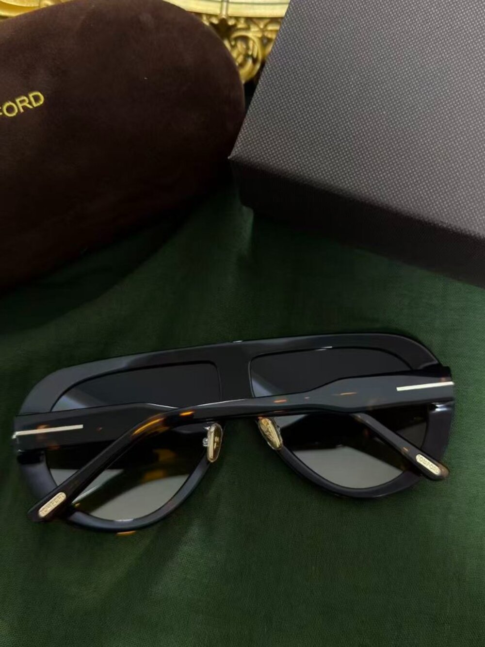 Tom Ford Sunglasses - Picture 2 of 8